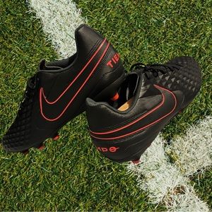 Nike Tiempo Legend 8 soccer cleats. Men’s size 11.5      **New W/O Tag or box**